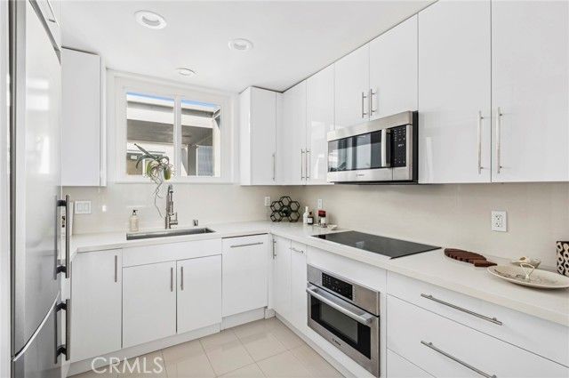 775 Avocado, Corona Del Mar (newport Beach), CA 92625