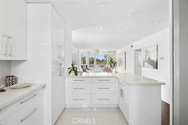 775 Avocado, Corona Del Mar (newport Beach), CA 92625