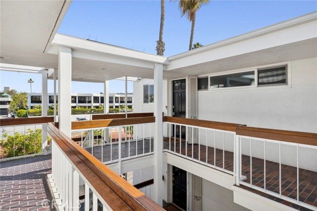 775 Avocado, Corona Del Mar (newport Beach), CA 92625