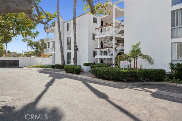 775 Avocado, Corona Del Mar (newport Beach), CA 92625