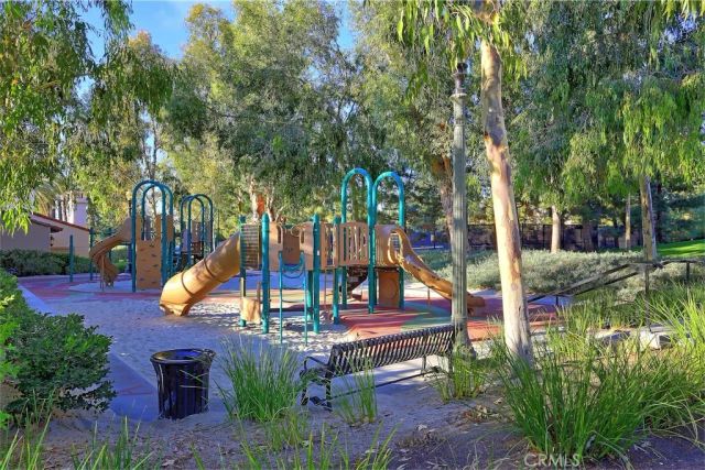 9 Bonsall 61, Irvine, CA 92602