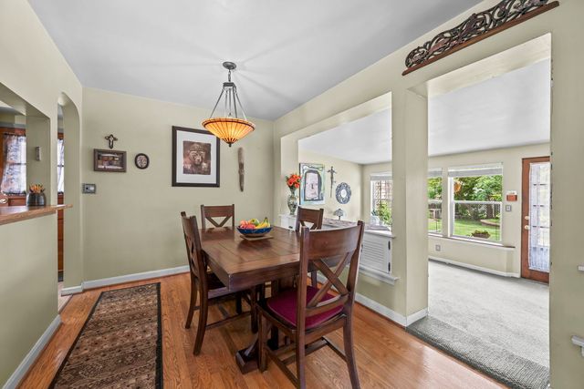 215 N Lincoln Lane, Arlington Heights, IL 60004