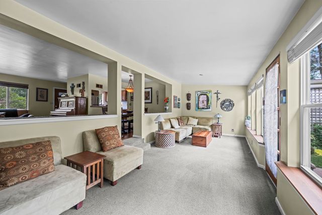 215 N Lincoln Lane, Arlington Heights, IL 60004