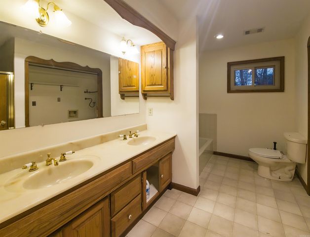 212 Rock Hill Road, Fairfield Bay, AR 72088