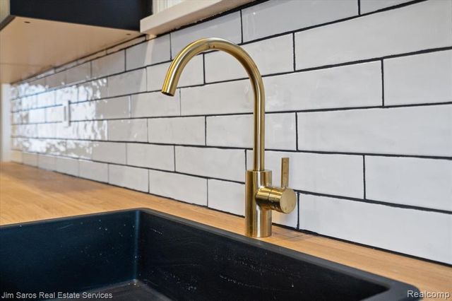 5108 Grayton Street, Detroit, MI 48224