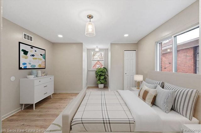 5108 Grayton Street, Detroit, MI 48224