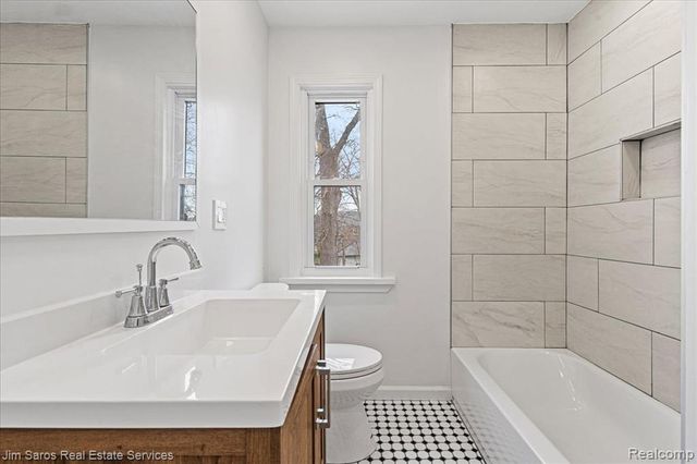 5108 Grayton Street, Detroit, MI 48224