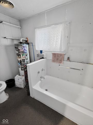 918 W 4th Street, Greenfield, IN 46140