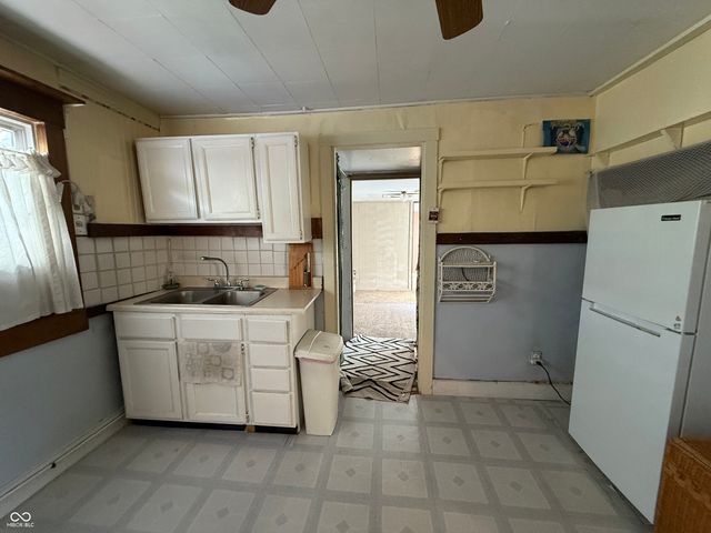 918 W 4th Street, Greenfield, IN 46140