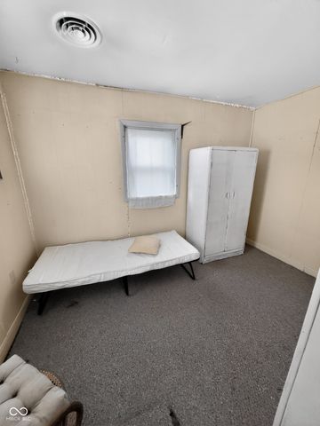 918 W 4th Street, Greenfield, IN 46140