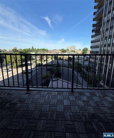 300 Winston 418, Cliffside Park, NJ 07010