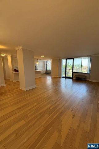 300 Winston 418, Cliffside Park, NJ 07010