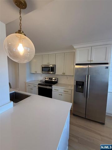 300 Winston 418, Cliffside Park, NJ 07010
