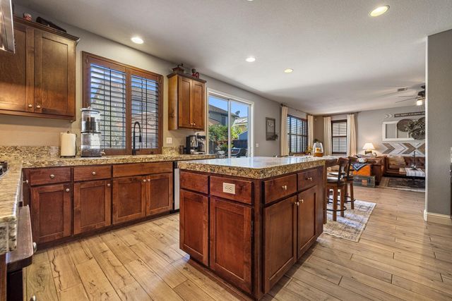 2167 Saddlebrook Way, Oakdale, CA 95361