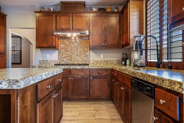 2167 Saddlebrook Way, Oakdale, CA 95361