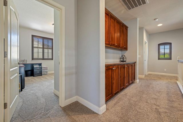 2167 Saddlebrook Way, Oakdale, CA 95361