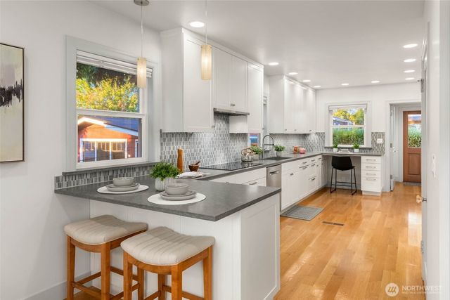 3058 38th Avenue SW, Seattle, WA 98126
