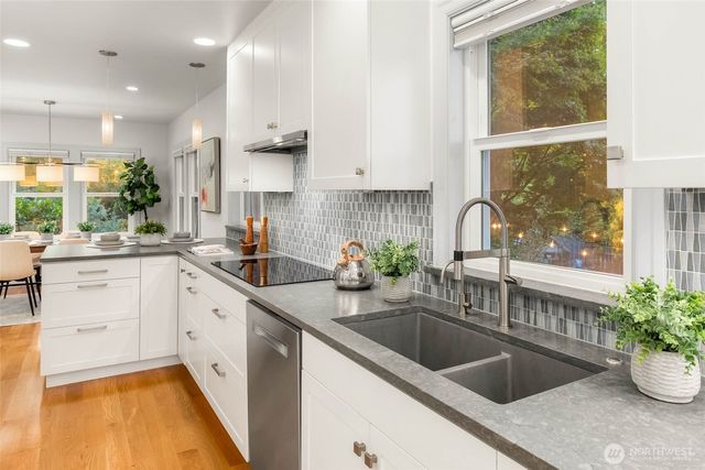3058 38th Avenue SW, Seattle, WA 98126