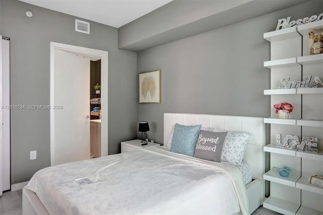 501 NE 31st St 3706, Miami, FL 33137