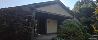 364 Meadow Bridge Drive, Rochester Hills, MI 48307