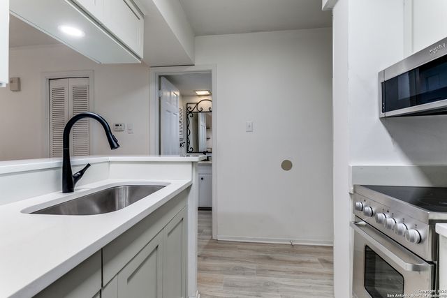 66 Brees Blvd Apt 127, San Antonio, TX 78209