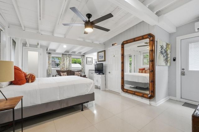 1230 N VICTORIA PARK Road A, Fort Lauderdale, FL 33304