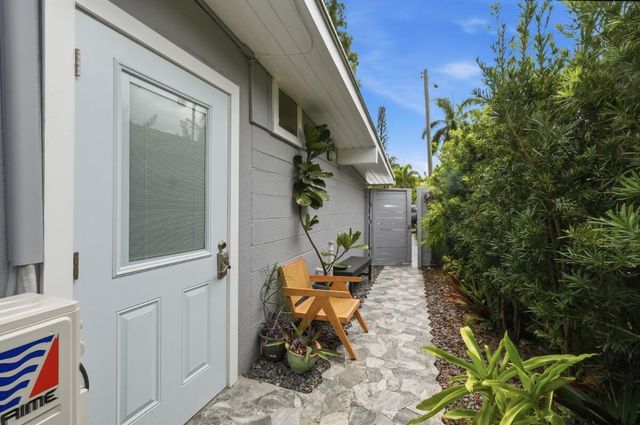 1230 N VICTORIA PARK Road A, Fort Lauderdale, FL 33304