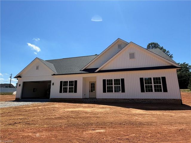 116 Comanche Trail, Lexington, NC 27295