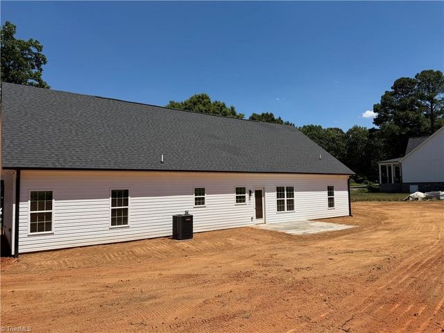 116 Comanche Trail, Lexington, NC 27295