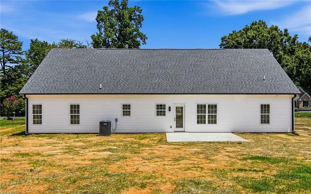 116 Comanche Trail, Lexington, NC 27295