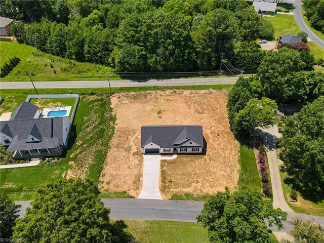 116 Comanche Trail, Lexington, NC 27295