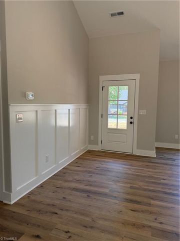 116 Comanche Trail, Lexington, NC 27295