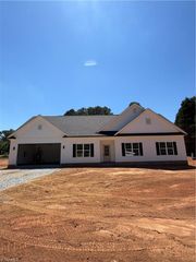 116 Comanche Trail, Lexington, NC 27295