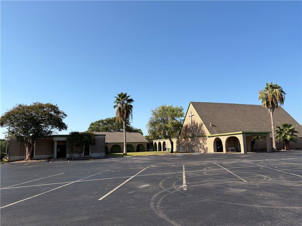 1501 Denver St, Portland, TX 78374 — exterior