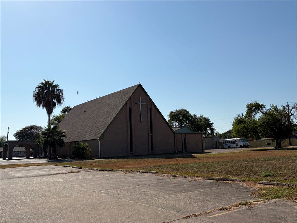 1501 Denver St, Portland, TX 78374 — photo 3