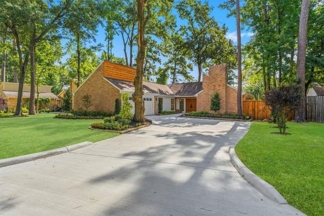 76 Woodhaven Wood Drive, The Woodlands, TX 77380