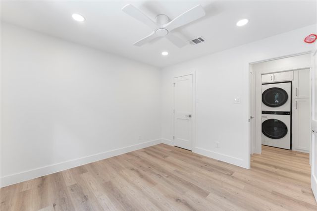76 Woodhaven Wood Drive, The Woodlands, TX 77380
