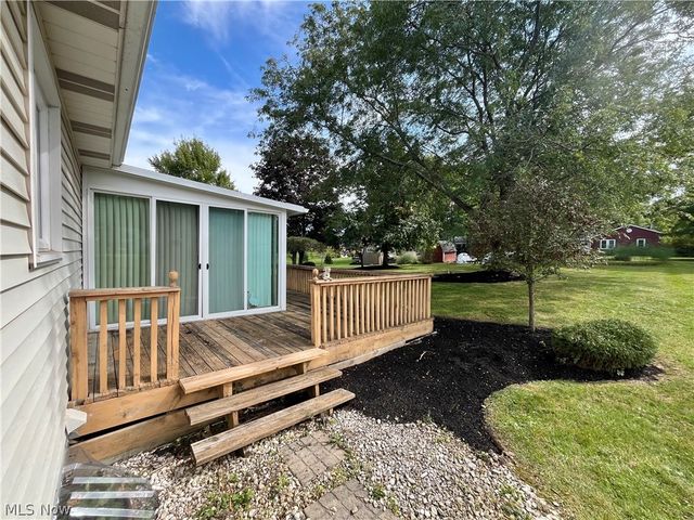 12 Surrey Lane, Geneva, OH 44041