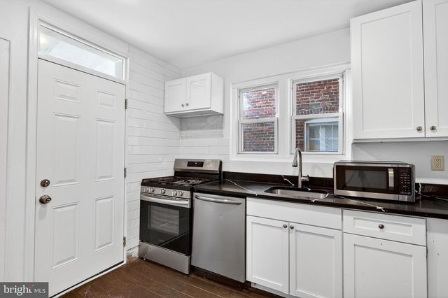 7014 BELCLARE RD, Baltimore, MD 21222