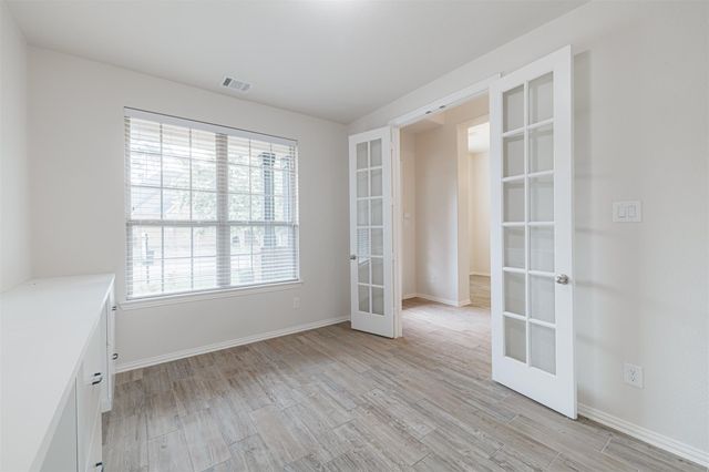 17136 Knoll Dale Trail, Conroe, TX 77385