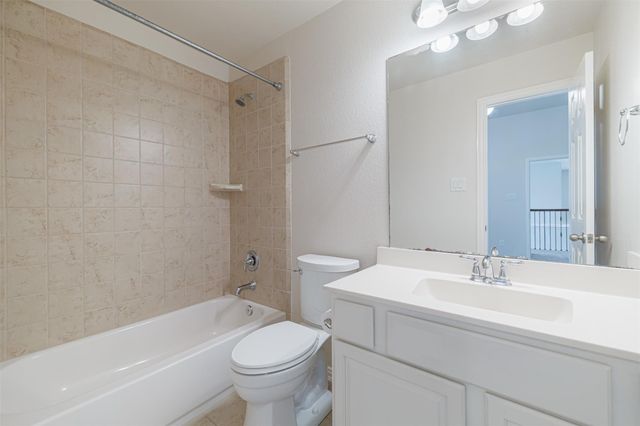 17136 Knoll Dale Trail, Conroe, TX 77385