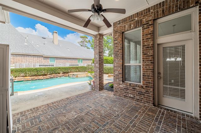 17136 Knoll Dale Trail, Conroe, TX 77385