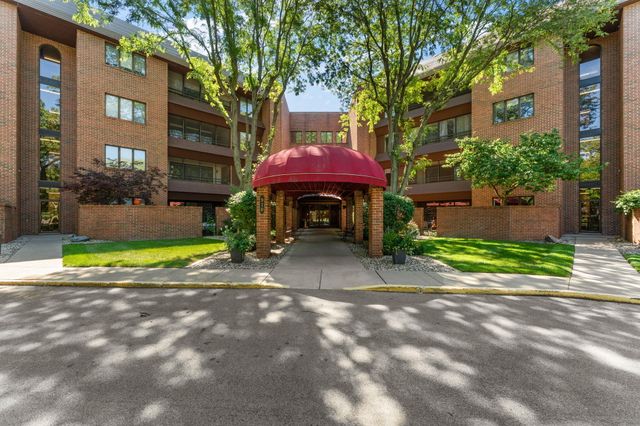 910 Ridge Road 203, Munster, IN 46321