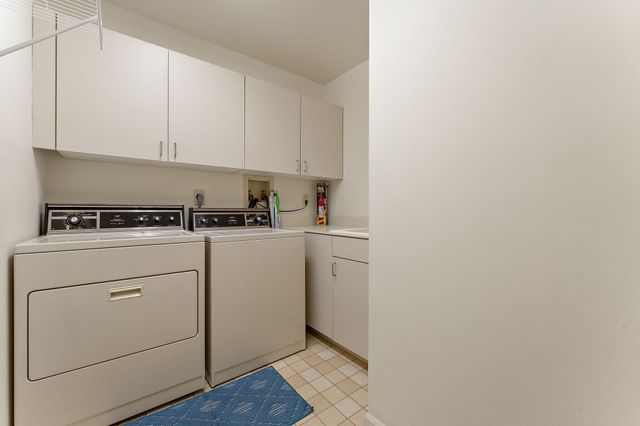 910 Ridge Road 203, Munster, IN 46321