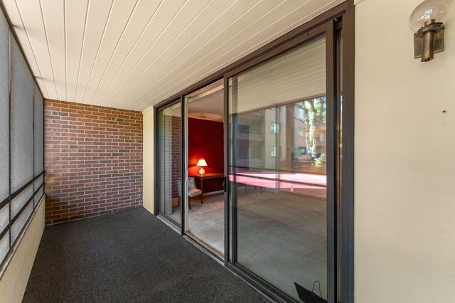 910 Ridge Road 203, Munster, IN 46321