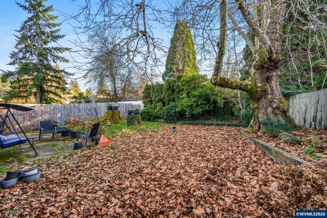 830 Kumler St SE, Salem, OR 97302