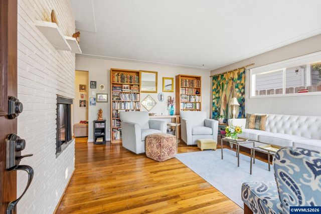 830 Kumler St SE, Salem, OR 97302