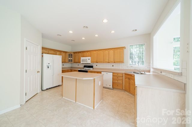10805 Wilklee Drive, Charlotte, NC 28277