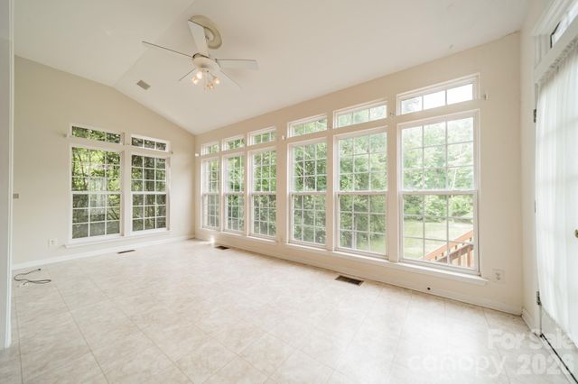 10805 Wilklee Drive, Charlotte, NC 28277