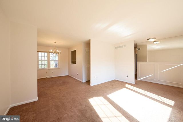 914 QUAIL LN, Newark, DE 19711